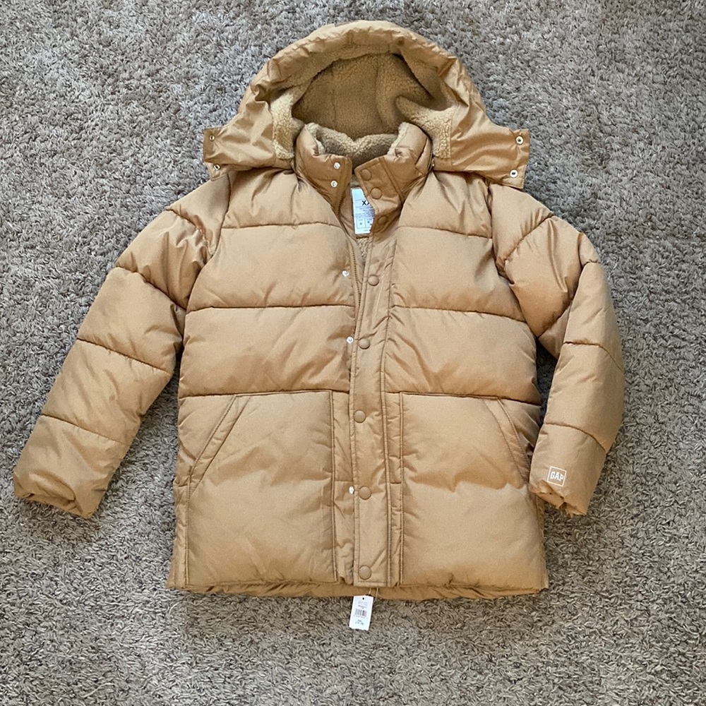 Gap NWOT cold control max puffer